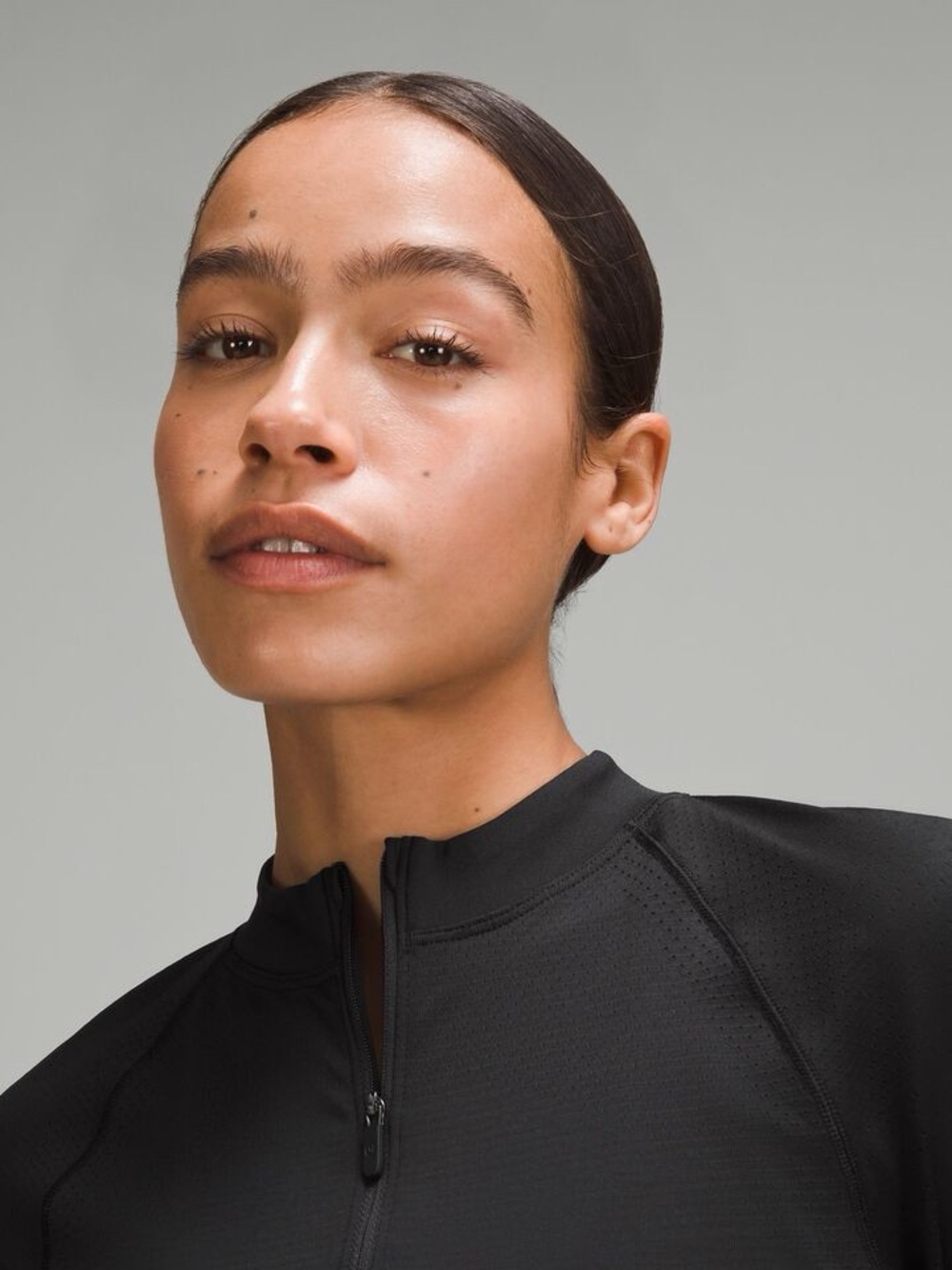 Lululemon Women's Black Swiftly Tech Mock Neck Half-Zip Pullover - Picture 2 of 11